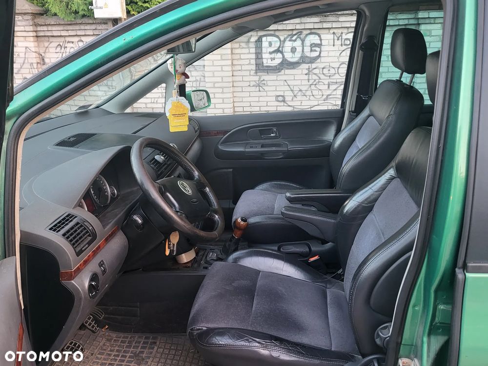 Volkswagen Sharan 1.9 TDI Highline - 15