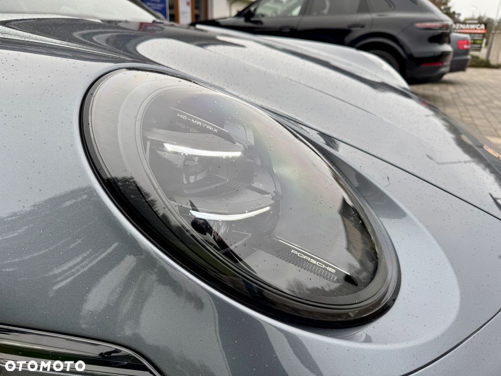 Porsche 911 Carrera PDK - 30