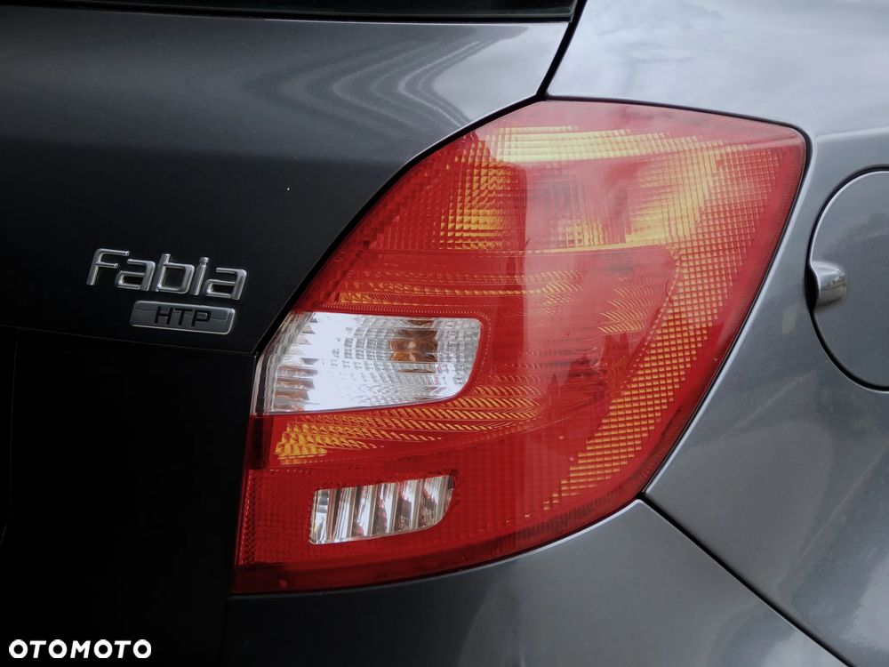 Skoda Fabia 1.2 HTP STYLE Edition - 12