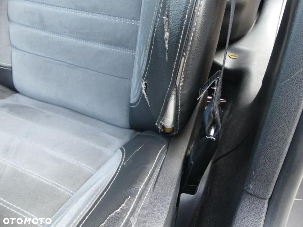 Renault Laguna dCi 175 FAP GT - 12