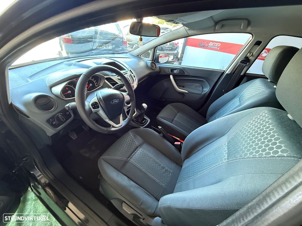 Ford Fiesta 1.25 Titanium - 10
