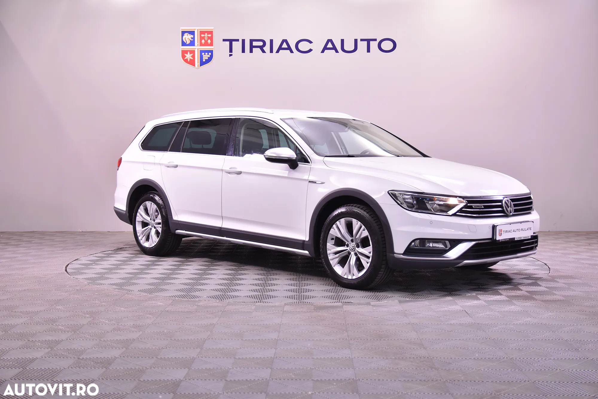 Volkswagen Passat Alltrack 2.0 TDI DSG 4Motion - 7