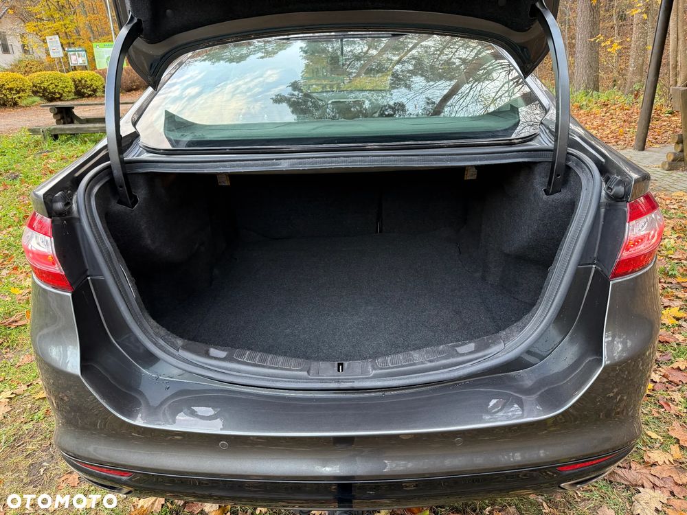 Ford Fusion 2.0 EcoBoost Titanium - 11