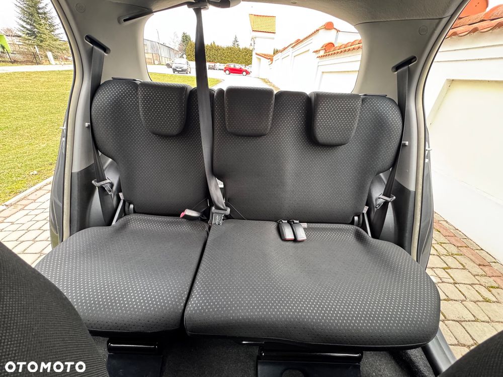 Toyota Yaris - 34