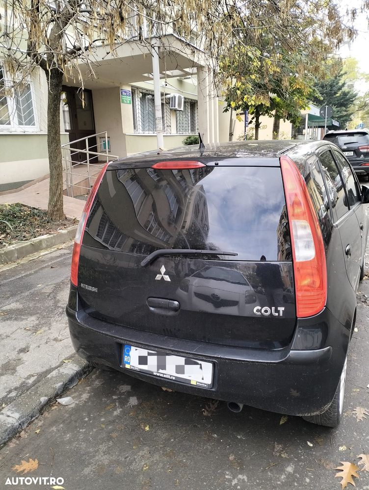 Mitsubishi Colt - 9