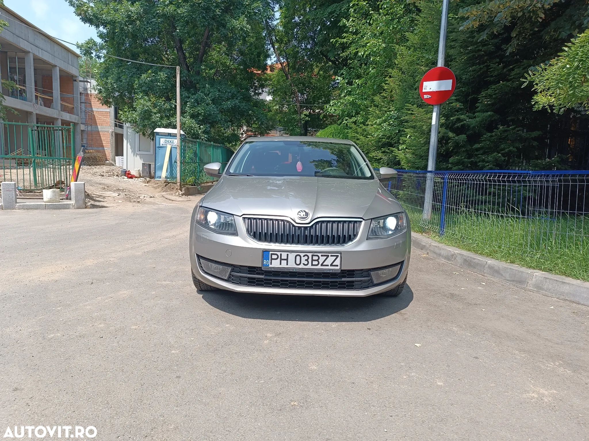 Skoda Octavia 1.6 TDI AMBITION DSG - 1