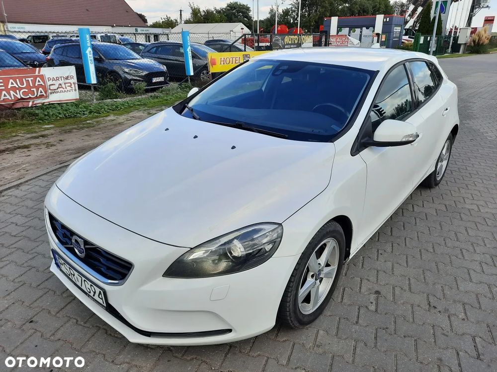 Volvo V40 D3 Momentum - 3