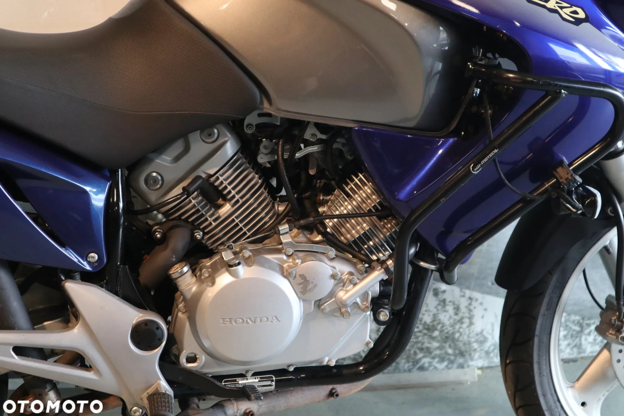 Honda Varadero - 16