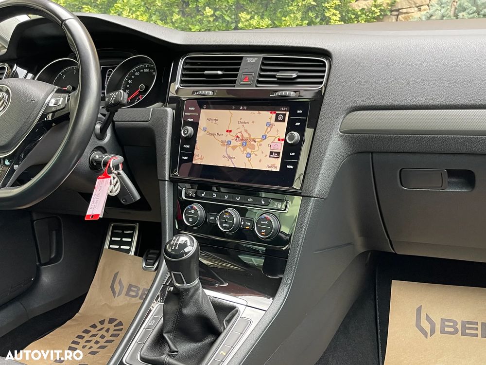 Volkswagen Golf Variant 1.6 TDI SCR Join - 7