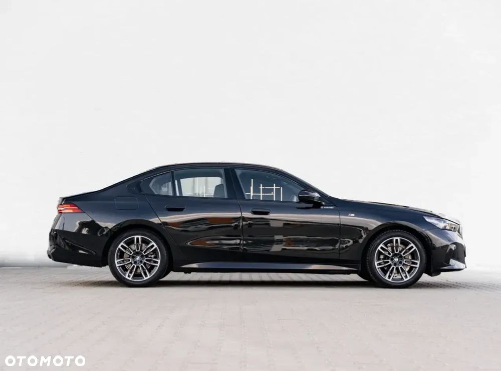 BMW Seria 5 520i mHEV - 2