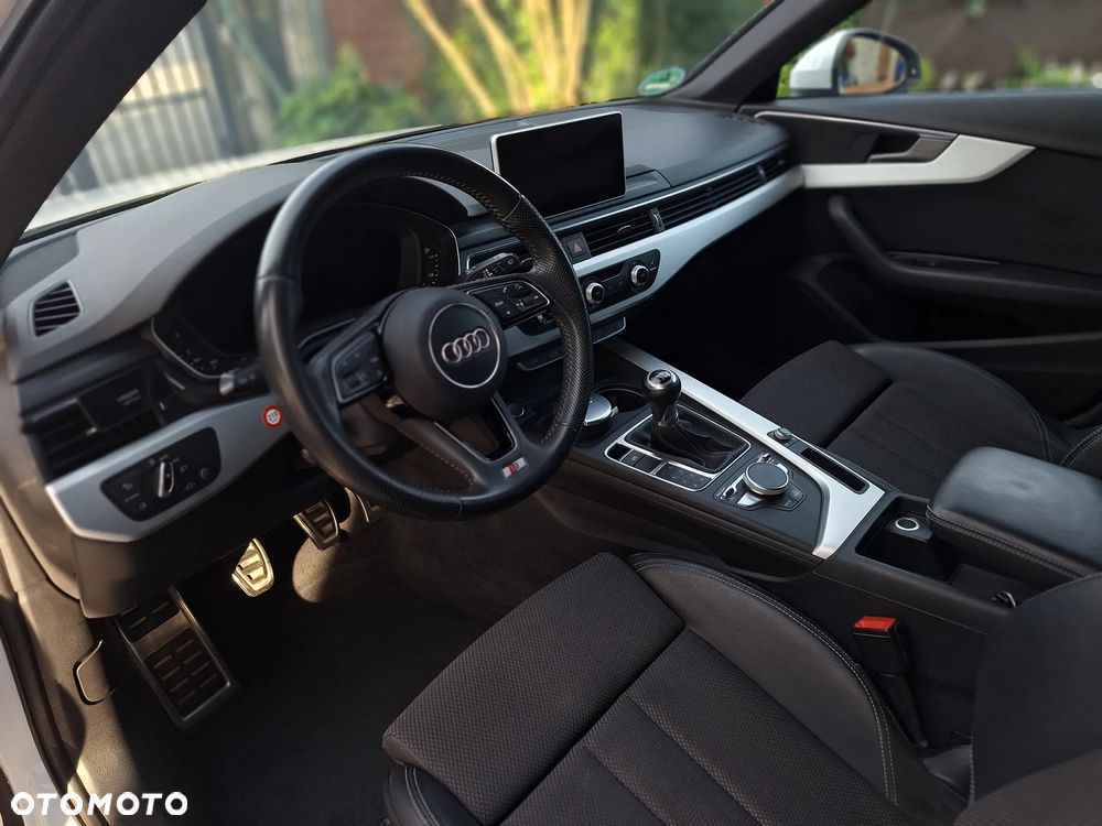 Audi A4 Avant 2.0 TDI - 12
