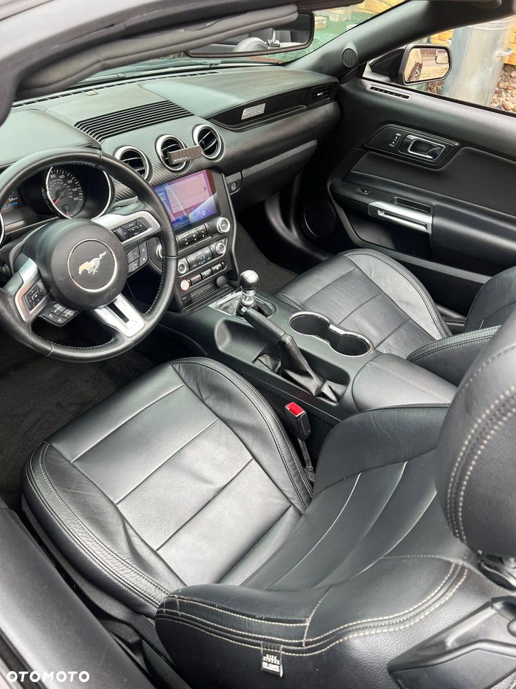 Ford Mustang 5.0 Ti-VCT V8 Black Shadow Edition - 24