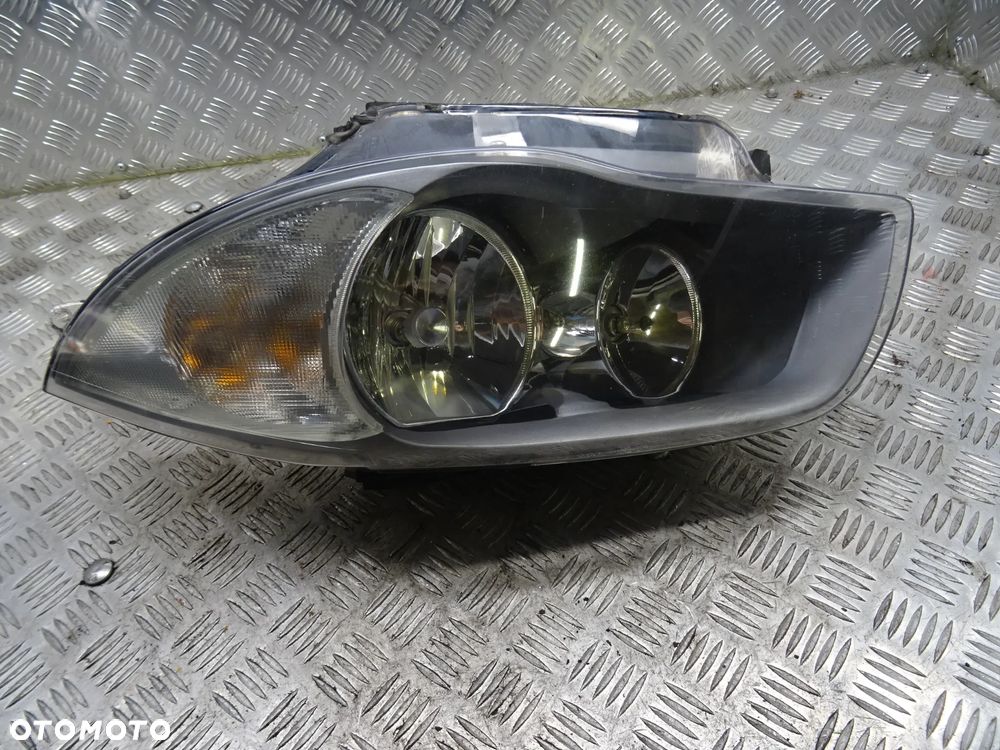 BMW E87  SERIA 1 04-07 2.0B LAMPA PRAWA LEWA PRZÓD PRZEDNIA - 5