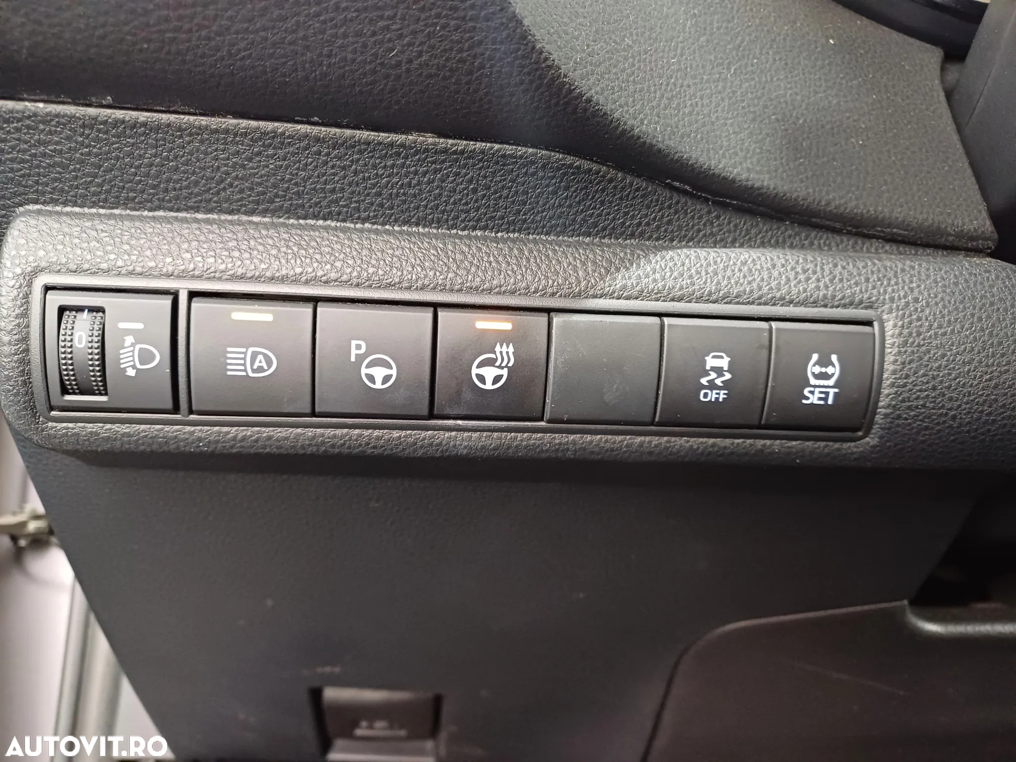 Toyota Corolla 1.8 HSD Exclusive interior Negru - 10