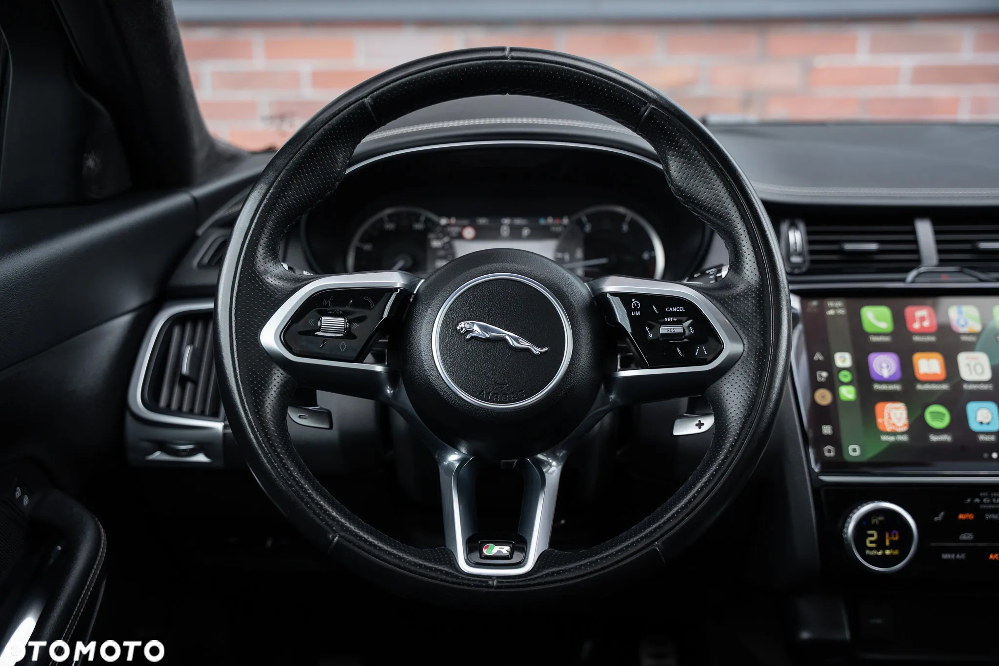 Jaguar E-Pace D200 AWD R-Dynamic - 26