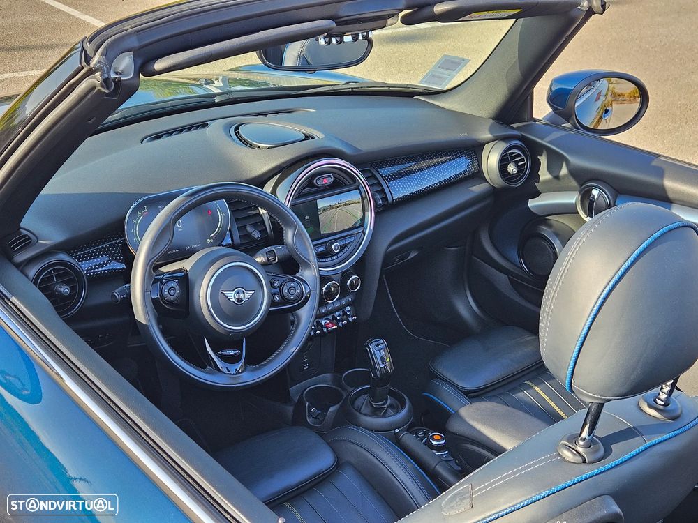 MINI Cabrio Cooper Sidewalk Special Edition Auto - 17