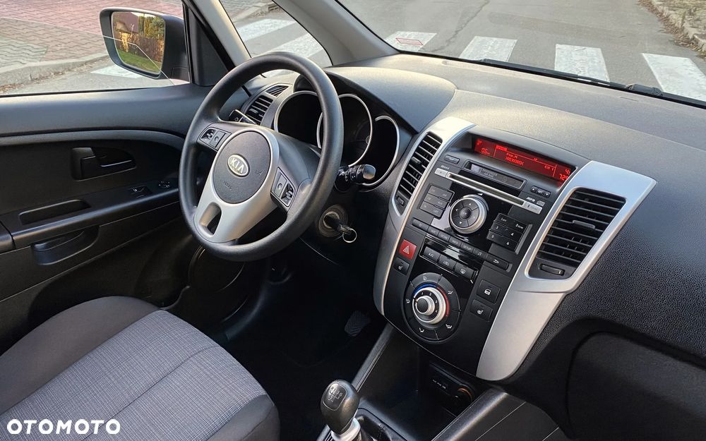 Kia Venga 1.6 L - 18