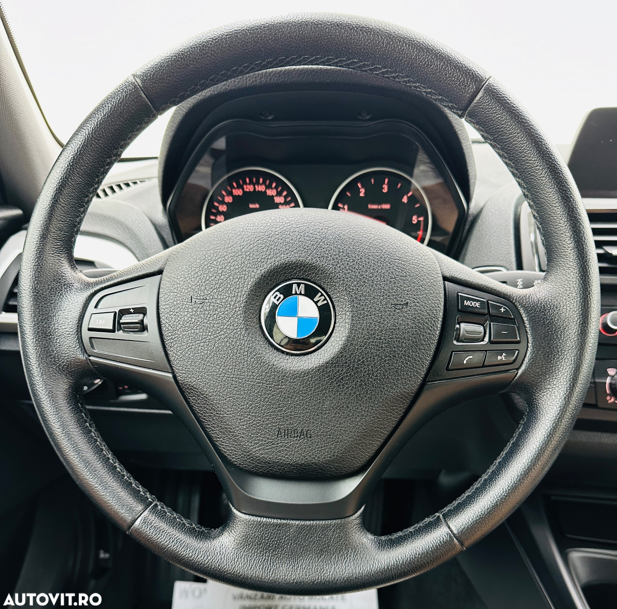 BMW Seria 1 - 37