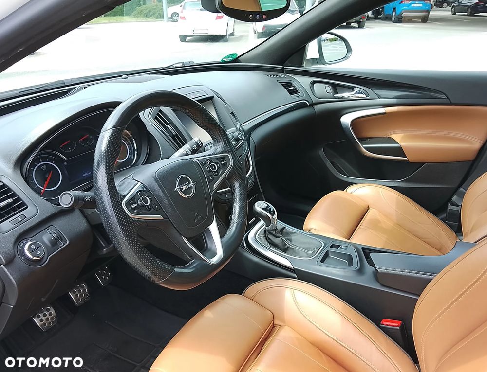 Opel Insignia 1.4 T Cosmo S&S - 10