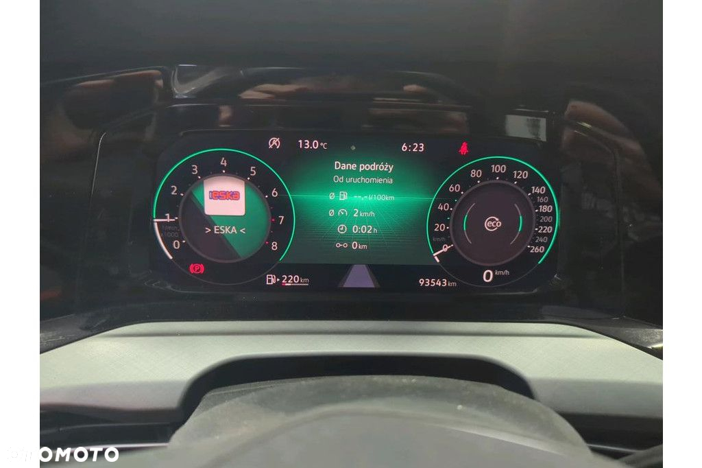 Volkswagen Golf - 6