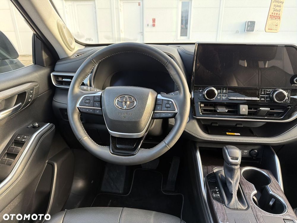 Toyota Highlander - 11