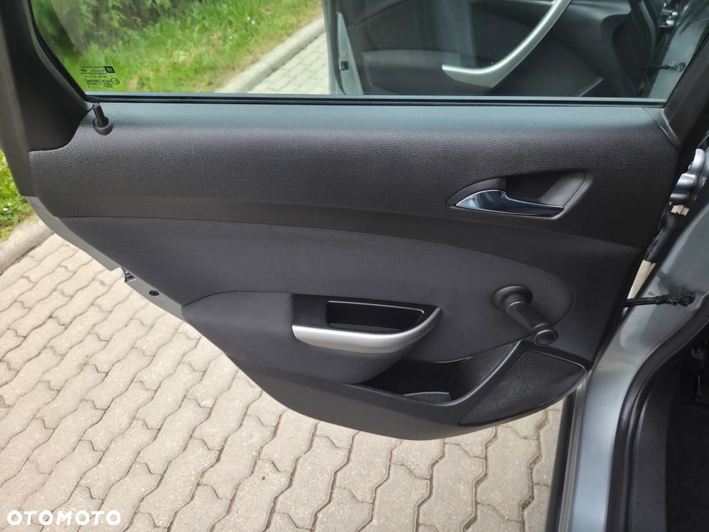 Opel Astra 1.6 - 16