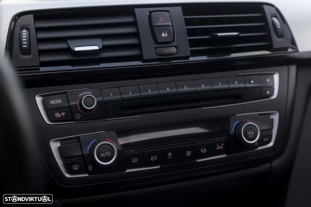 BMW 320 d Auto Pack M - 14