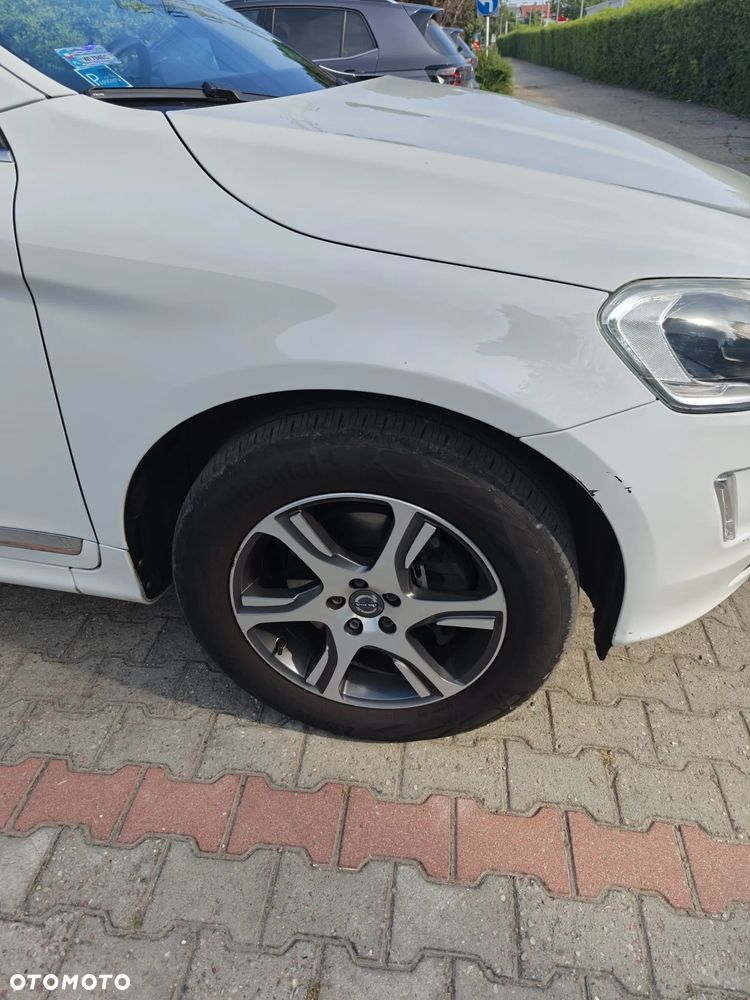Volvo XC 60 D5 AWD Summum - 16