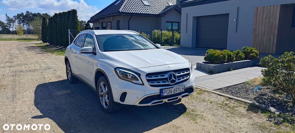 Mercedes-Benz GLA 200 7G-DCT - 1