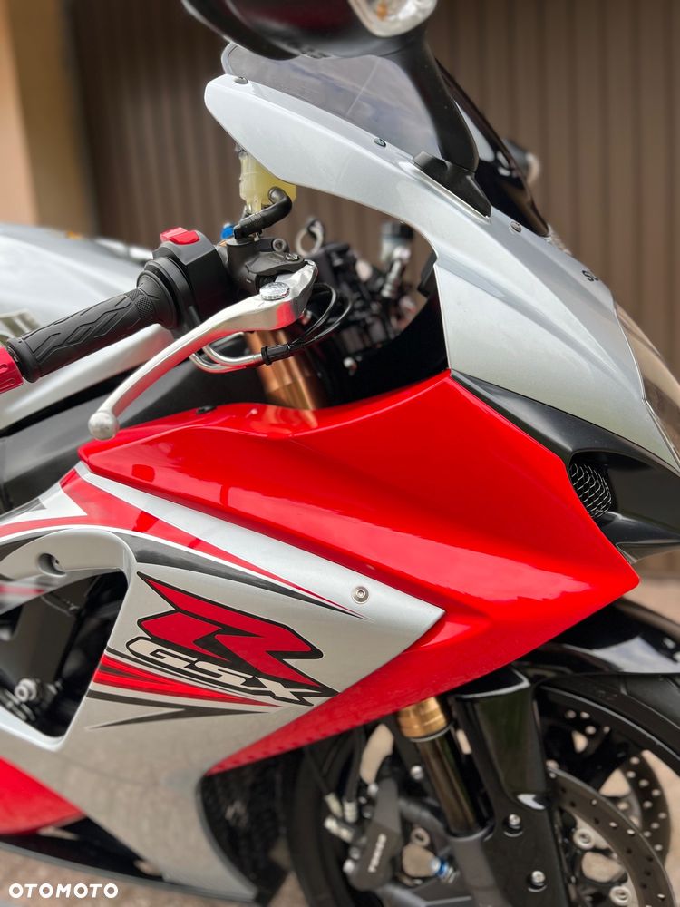 Suzuki GSX-R - 11