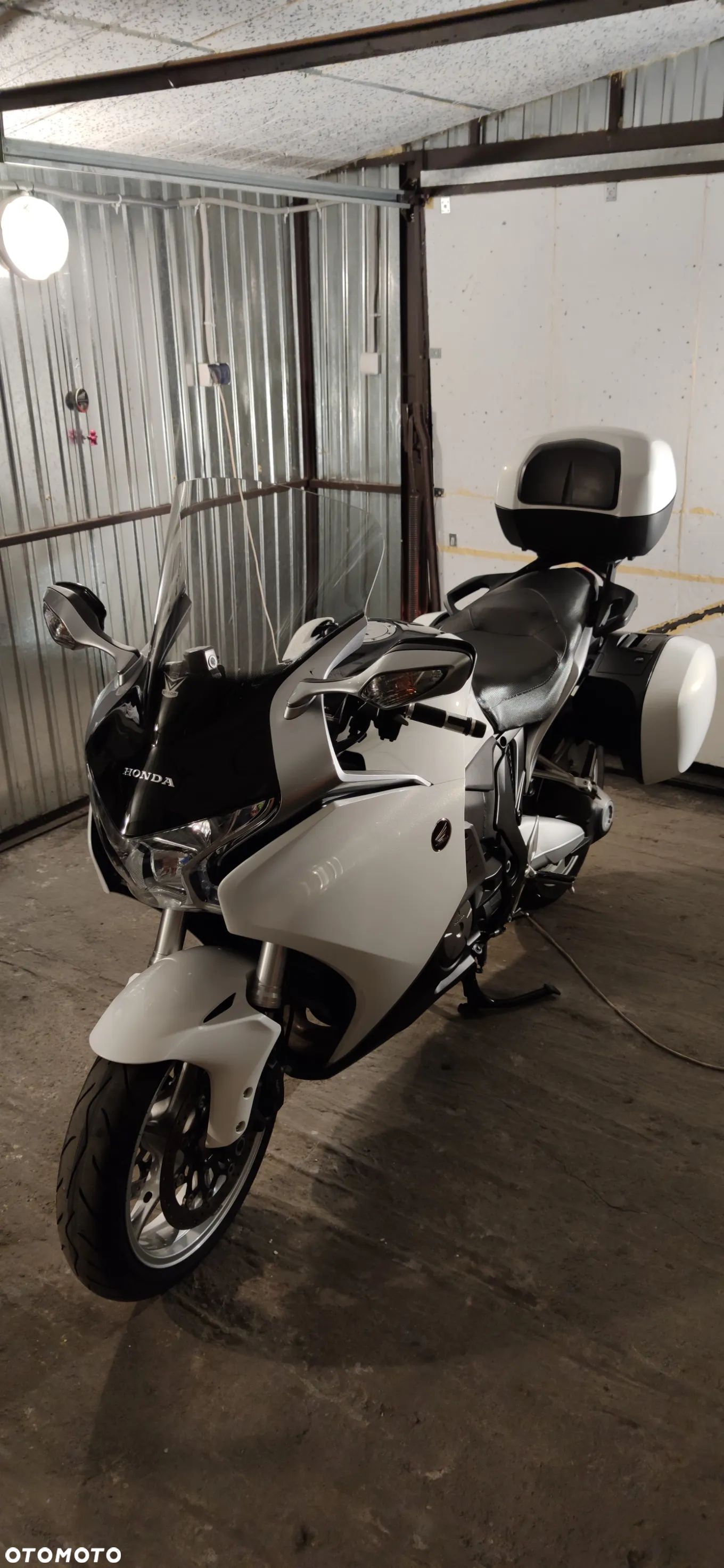 Honda VFR - 1