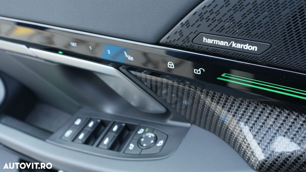 BMW Seria 5 520i AT MHEV - 32