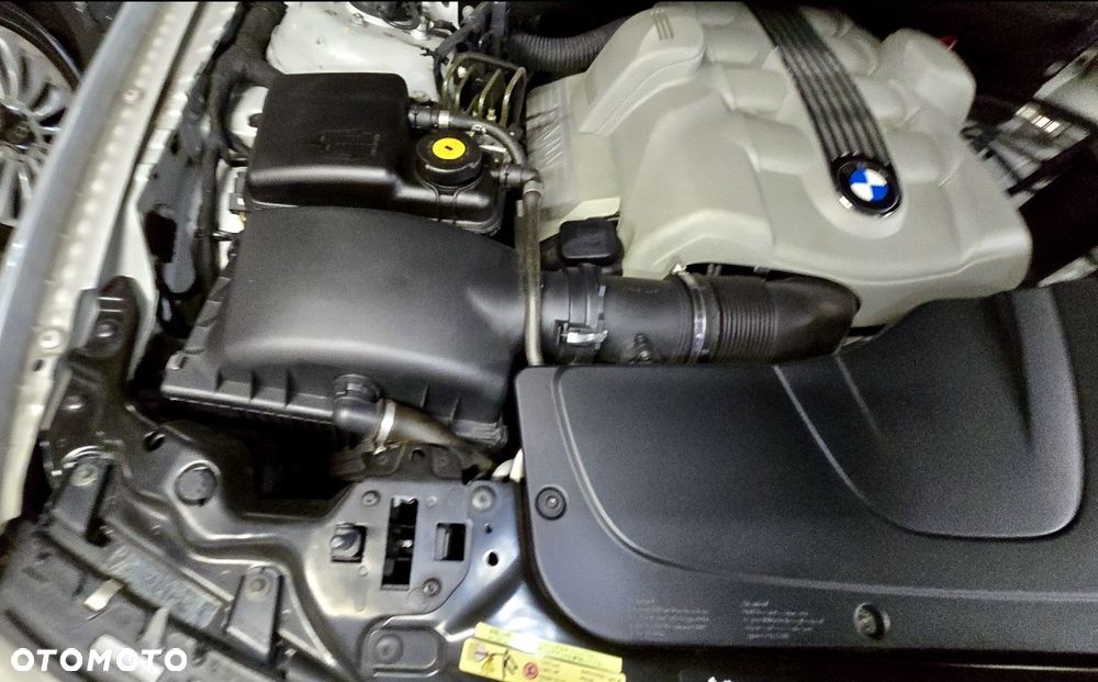 BMW Seria 7 745Li - 26