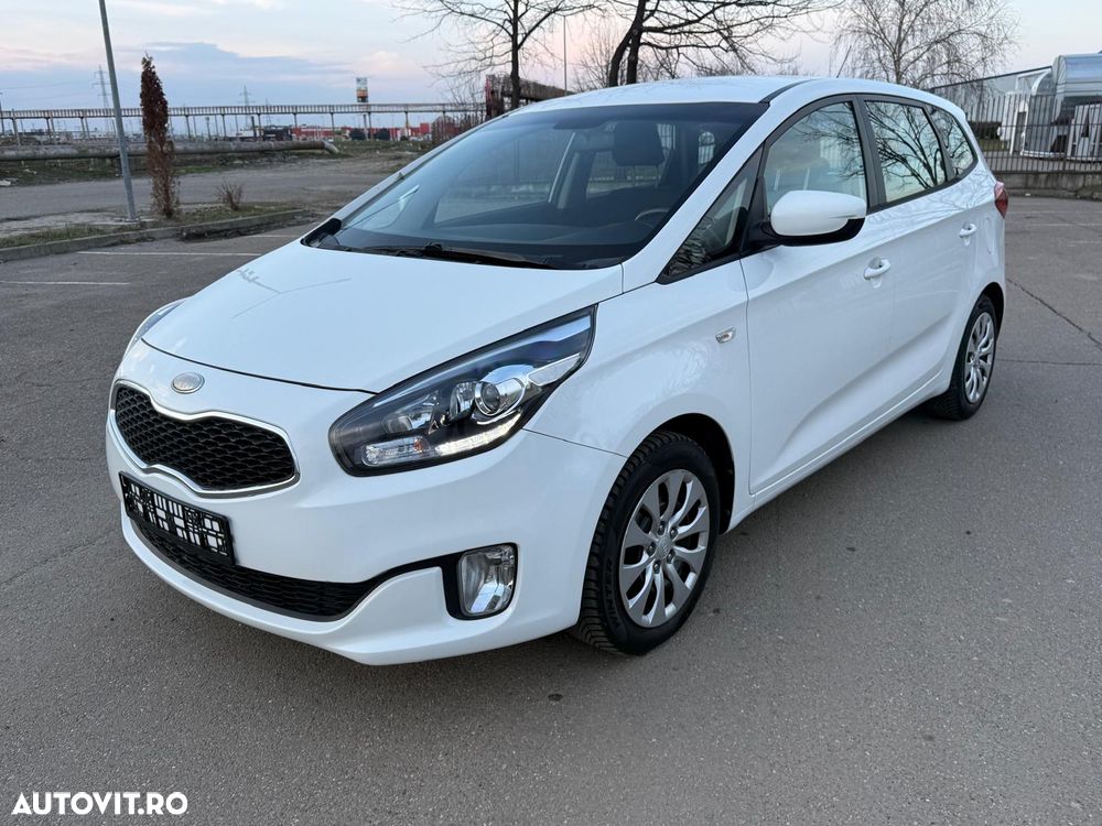Kia Carens 1.7 CRDi Vision - 1