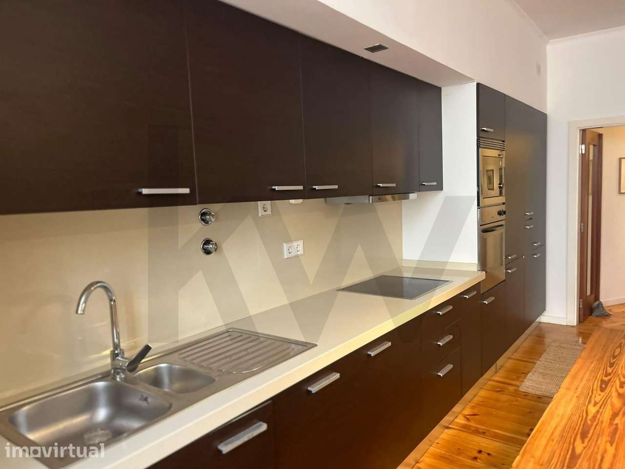 Apartamento T2 Mobilado | Chiado – Baixa de Lisboa - Grande imagem: 4/15
