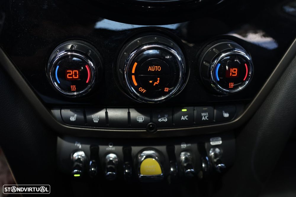 MINI Countryman Cooper SE ALL4 Auto - 25