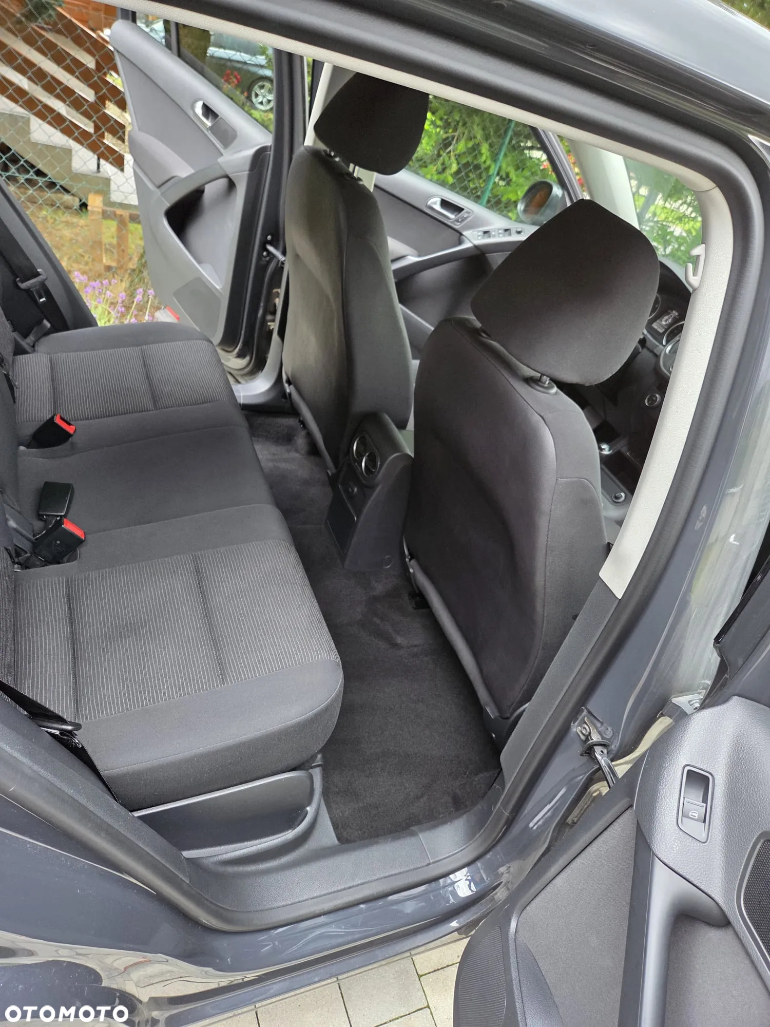 Volkswagen Tiguan - 11