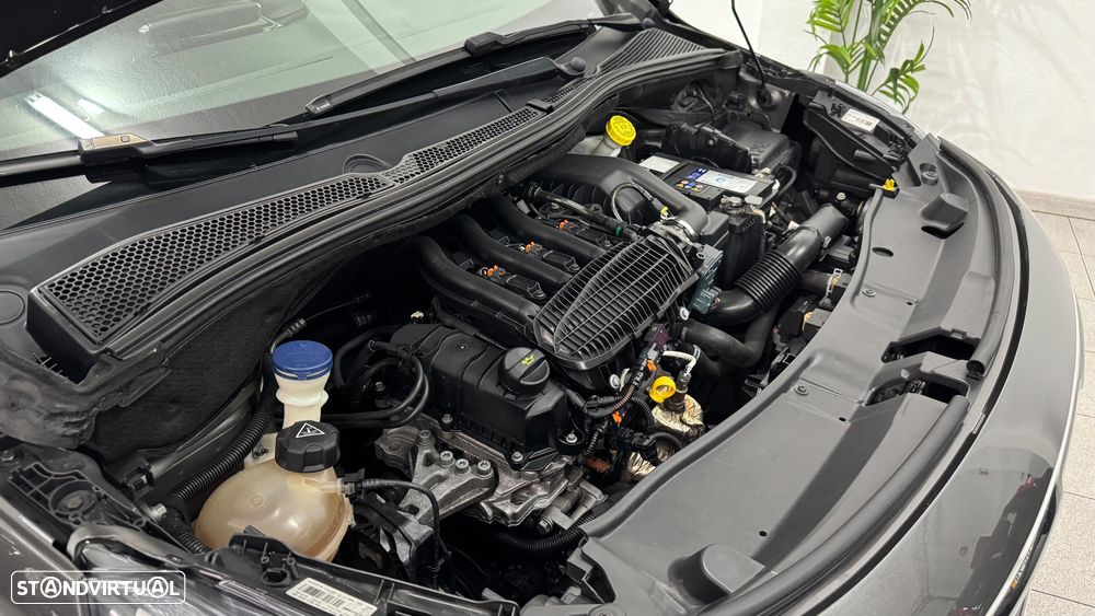 Peugeot 2008 1.2 PureTech Style - 39