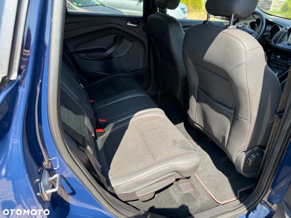Ford Kuga 1.5 EcoBoost 2x4 ST-Line - 15
