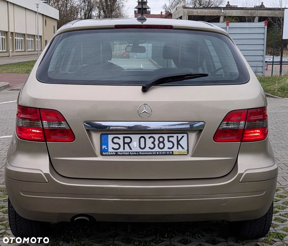 Mercedes-Benz Klasa B 180 CDI - 30
