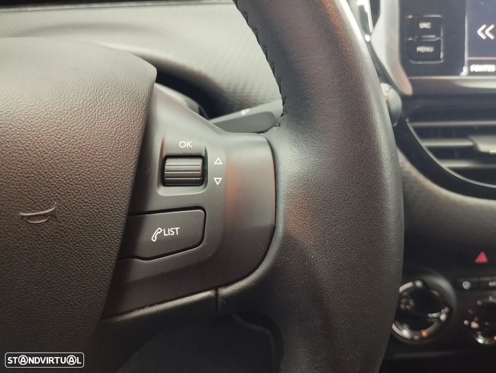 Peugeot 2008 1.2 PureTech Style - 20