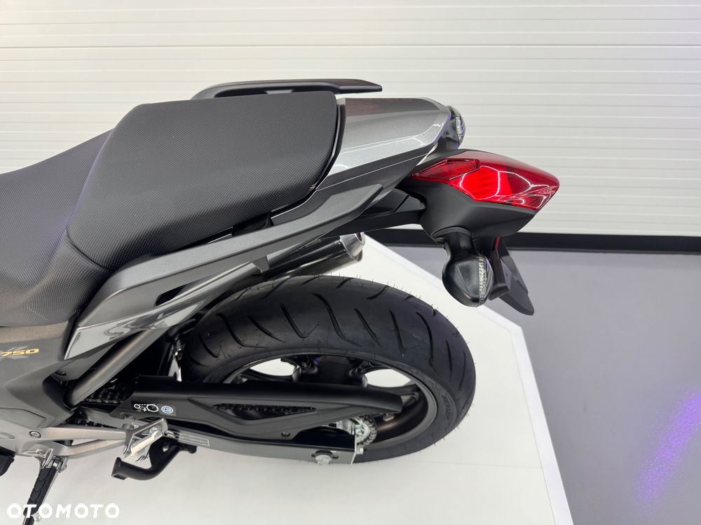 Honda NC - 30