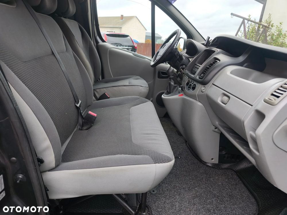 Opel Vivaro - 16
