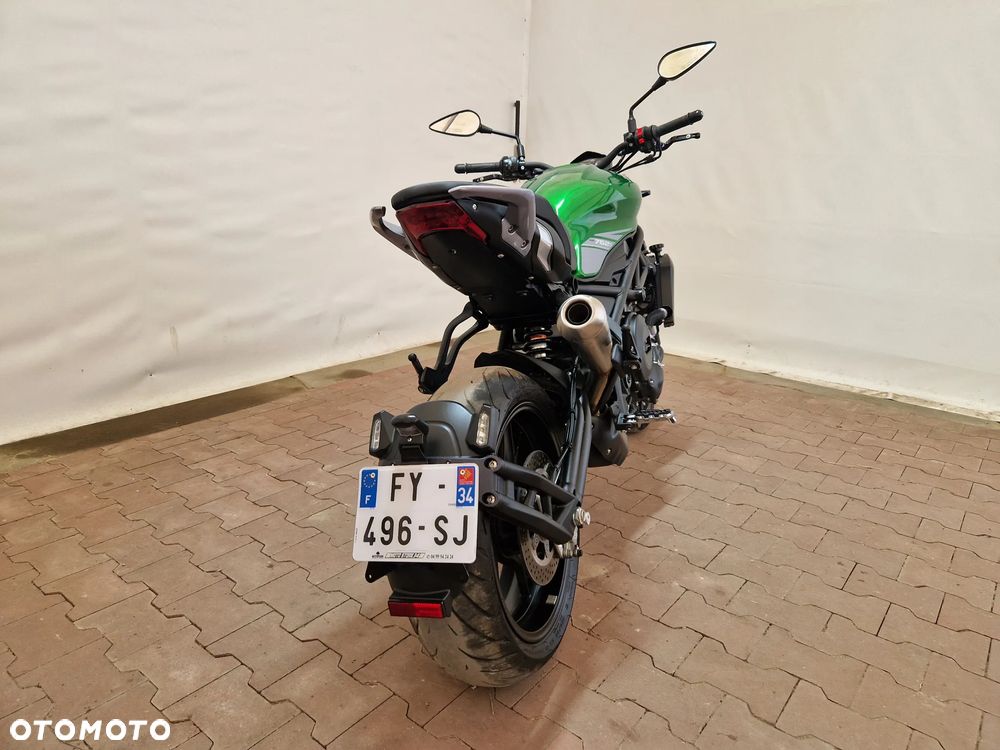 Benelli 752 S - 11