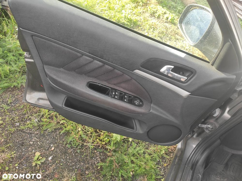 Alfa Romeo 159 kombi silnik 1.9 16v JTD 150km na części - 9