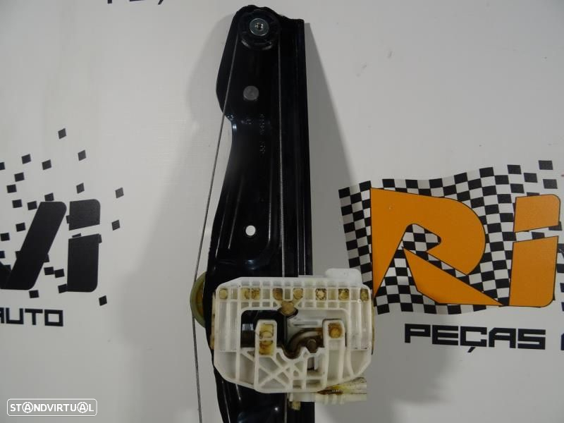 Elevador De Vidro Trás Esquerdo Bmw 1 (F20)  7242555 / 17756710 / 7 24 - 2