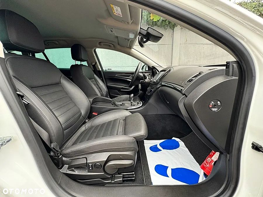 Opel Insignia - 26