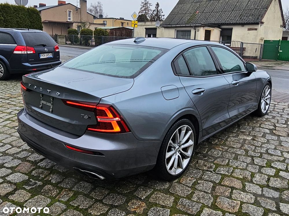 Volvo S60 T6 AWD Momentum Pro - 5