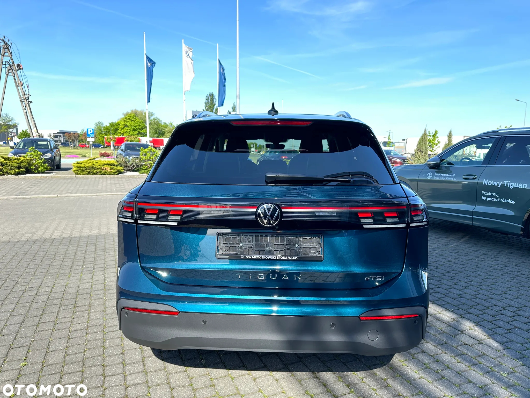 Volkswagen Tiguan - 12