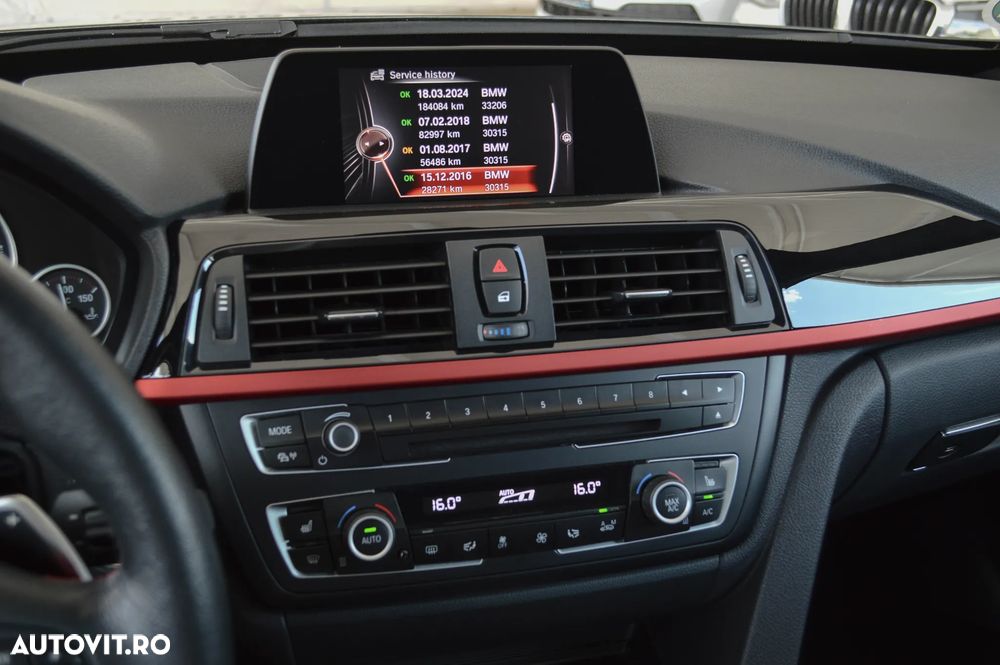BMW Seria 3 320d Aut. Sport Line - 26